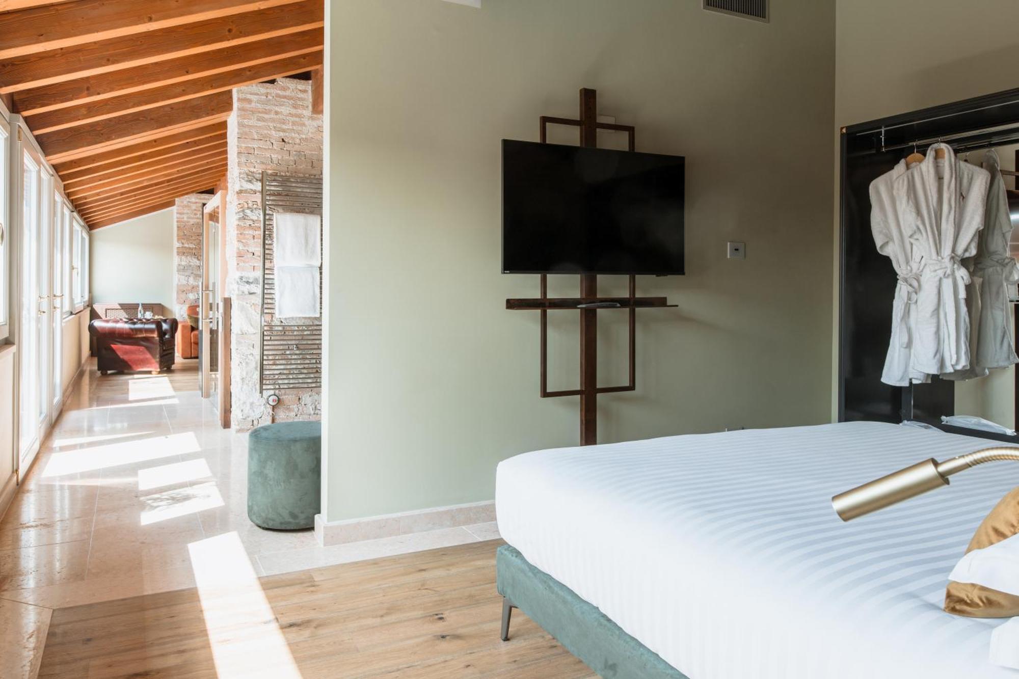 Pavillon Suite & Apartments เปสเคียรา เดล การ์ดา ภายนอก รูปภาพ